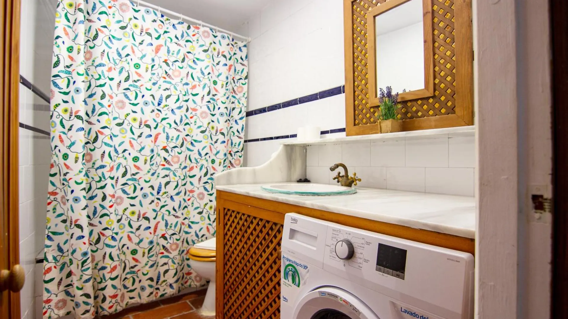Rentalsevilla Un Oasis En El Centro De Sevilla