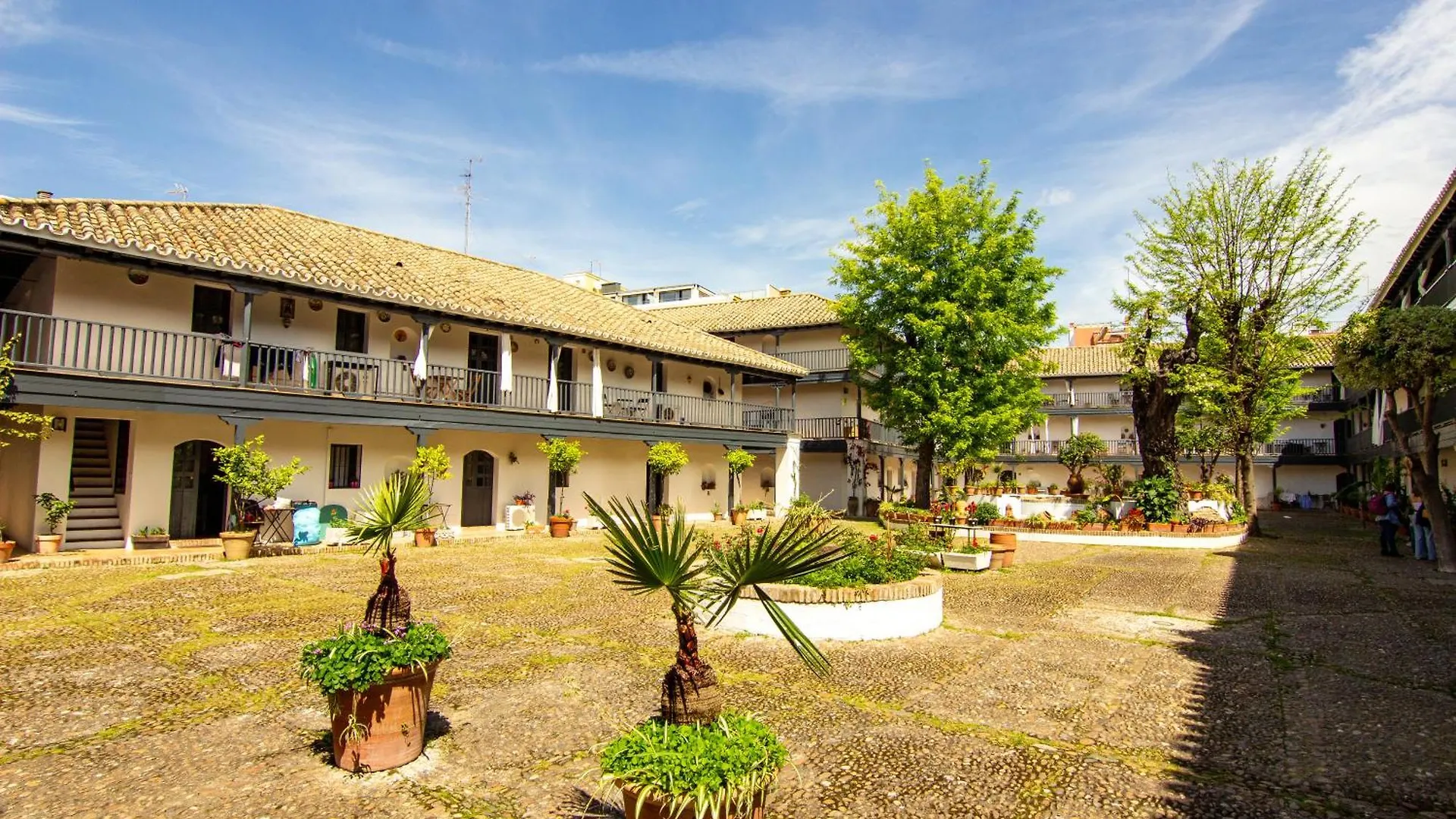 Rentalsevilla Un Oasis En El Centro De Sevilla