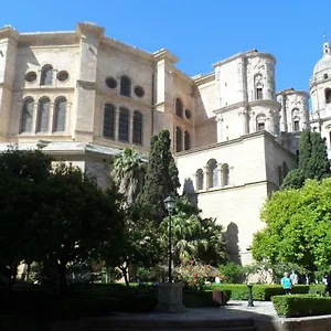 https://shiny-ludovic-family-apartment.hotelsinnerja.org